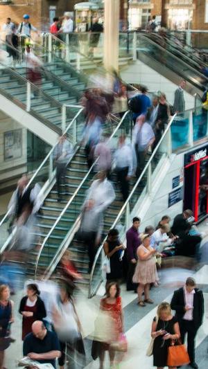 法国梦泉贺冬冬黑料截图4